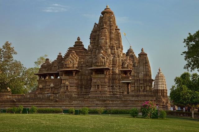 047 Khajuraho, Westelijk Tempelcomplex.jpg